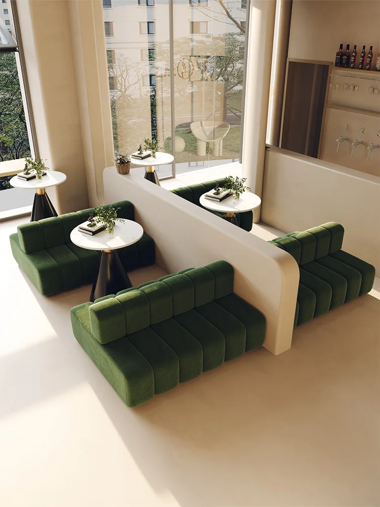 Dubbelzijdige zitbank met rug  - Coffee Tea Lounge recensie en prijs
